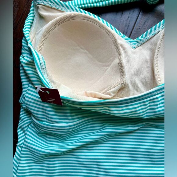 Merona One Piece Green Striped Full Coverage Padded Minimalist Swimsuit M- NWT - Picture 4 of 8